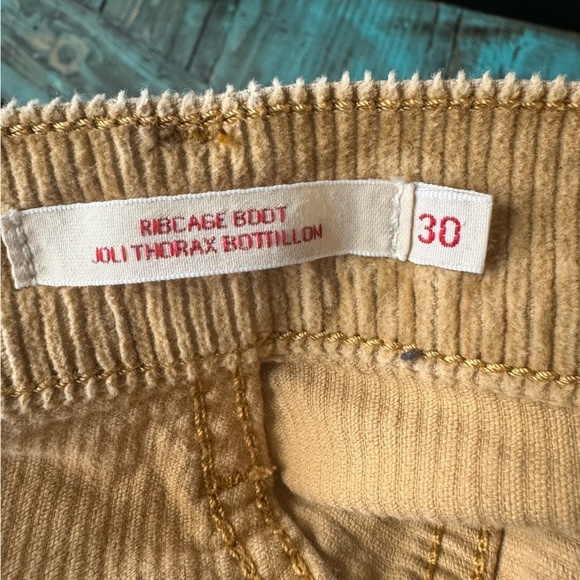 Levi's Ribcage Boot High Rise Tan Corduroy Pants Size 30 - Picture 16 of 16